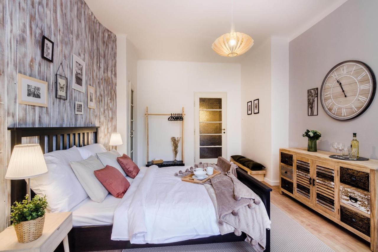 Apt In Prague Charles Bridge 1Km By Michal&Friends Exterior foto